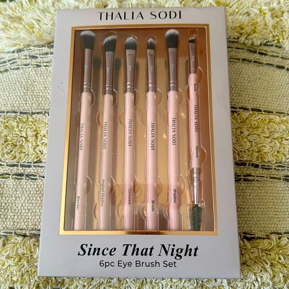 THALIA SODI Since That Night 6 pc Eye Brush Set